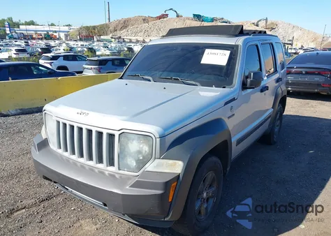2010 Jeep Liberty Renegade z USA, uszkodzony, nr VIN 1J4PN3GK9AW179737